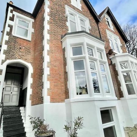 Large Boutique Self Catering Southsea Holiday Flat ポーツマス エクステリア 写真